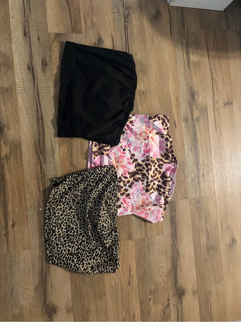 SHEIN Black, Pink Floral & Leopard tube top Set